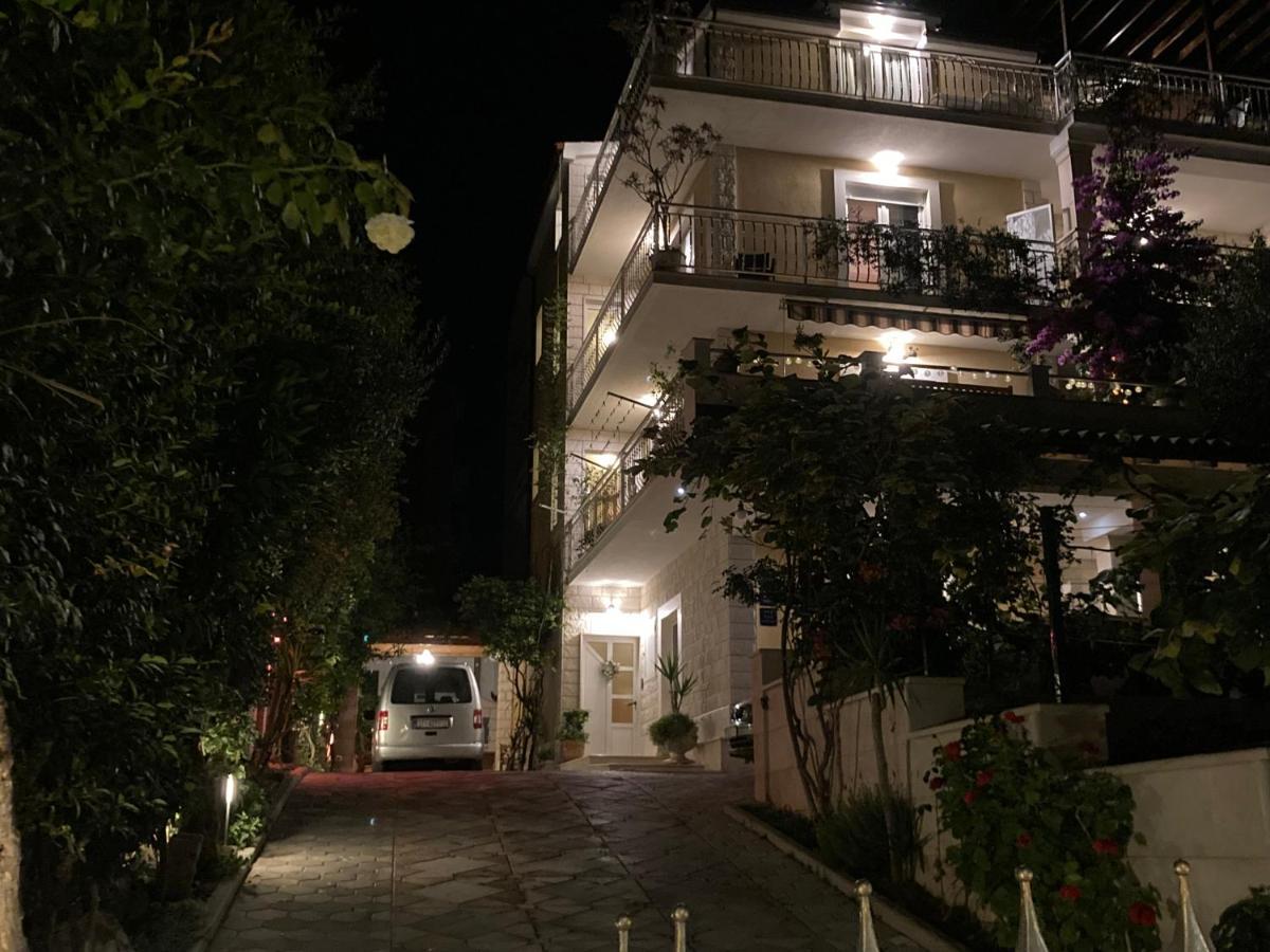 Guest House Adria Dugi Rat Kültér fotó