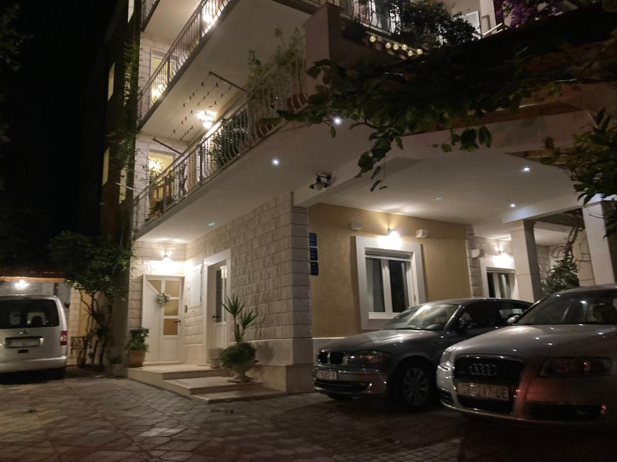 Guest House Adria Dugi Rat Kültér fotó