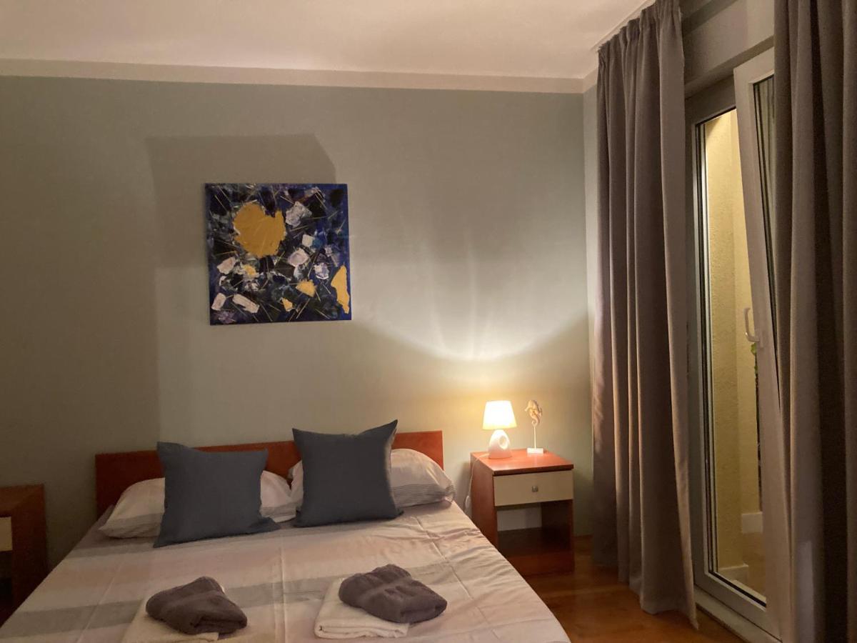 Guest House Adria Dugi Rat Kültér fotó