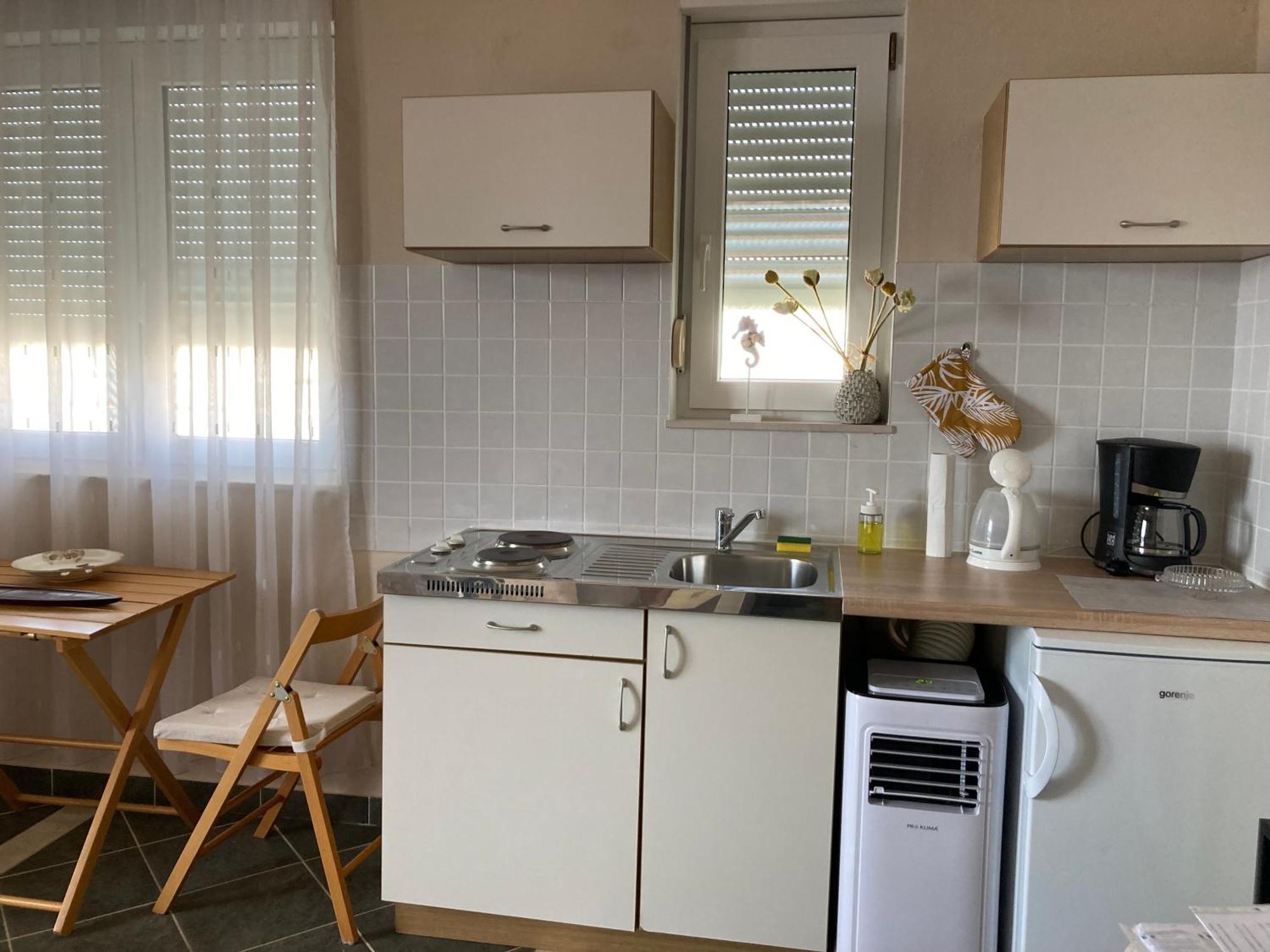 Guest House Adria Dugi Rat Kültér fotó